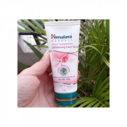 Himalaya herbals clear complexion whitening face scrub