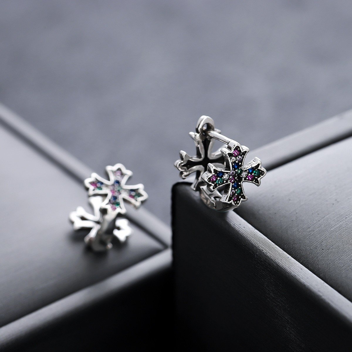 Trendy Men's Ear Studs & Ear Cuffs, High-End Unisex Earrings - Image 10