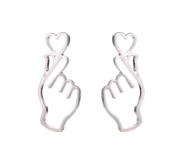 Personality metal love earrings hollowing out heart gesture earrings cold wind peach heart shaped earrings - Image 4