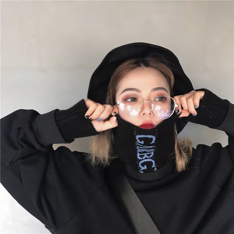 Women's plush thick sweater - Image 3