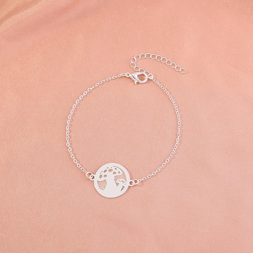 Glow-in-the-dark round brass mushroom bracelet - Image 3