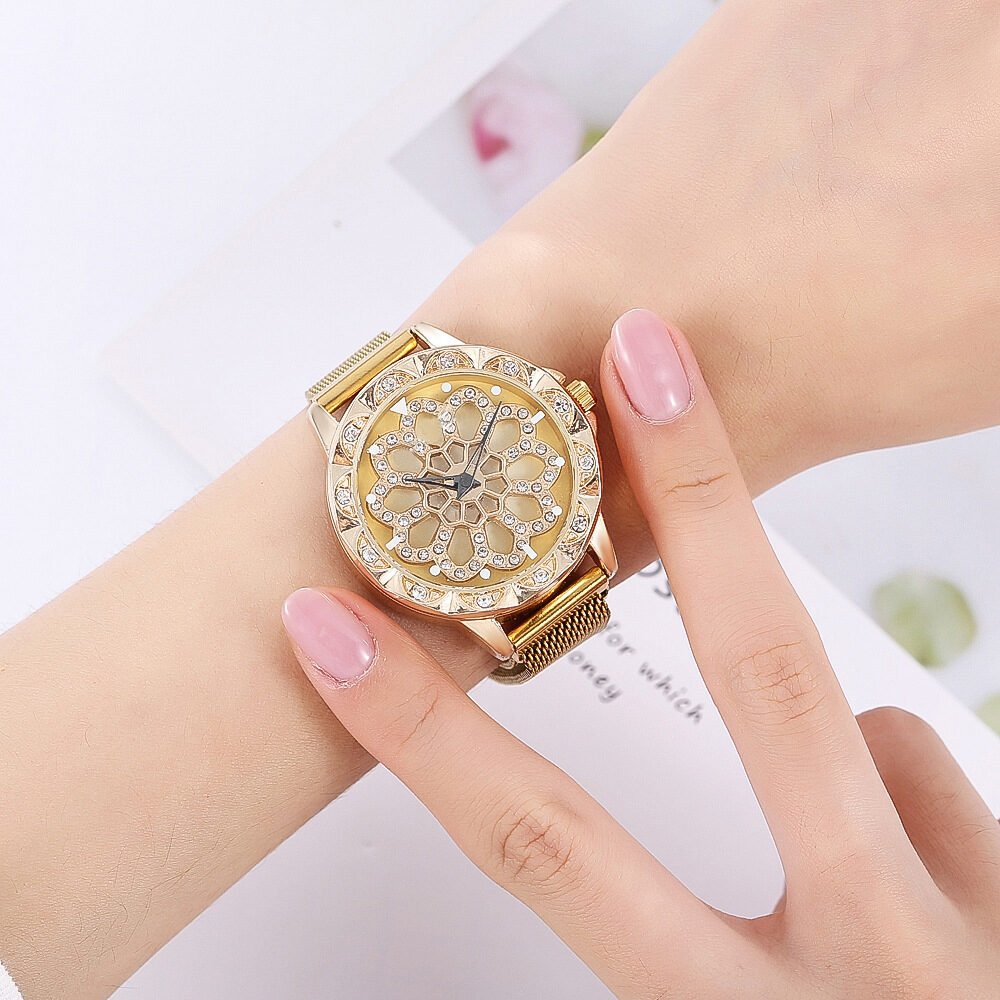 Time to run ladies magnet buckle quartz - Image 6