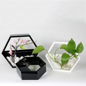 Wall-mounted flower pot