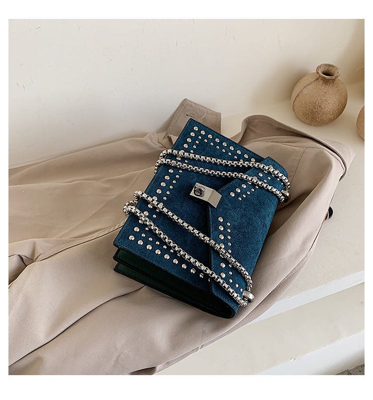 Chain rivet bag - Image 13