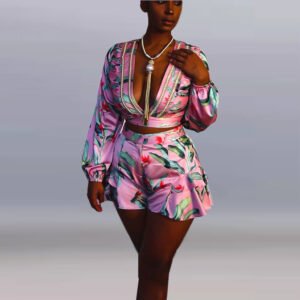 Printed low collar top + shorts two-piece suit