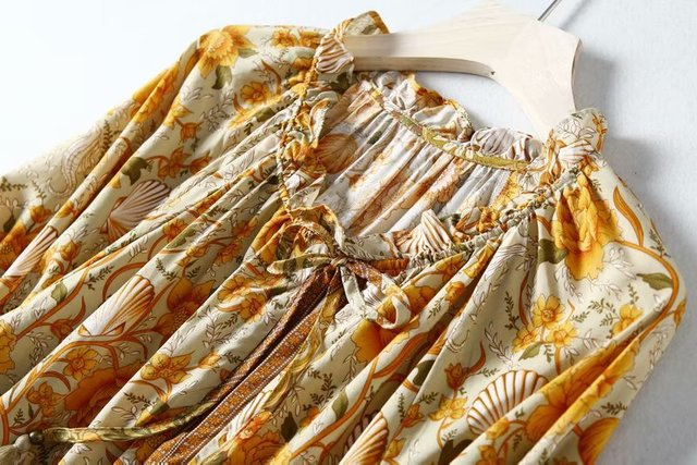 Printed V-neck long sleeve dress - Image 3