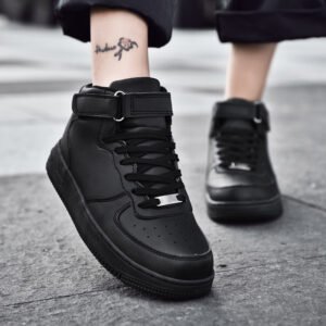 Men's casual sports shoes