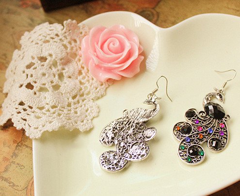 Peacock gem earrings - Image 3