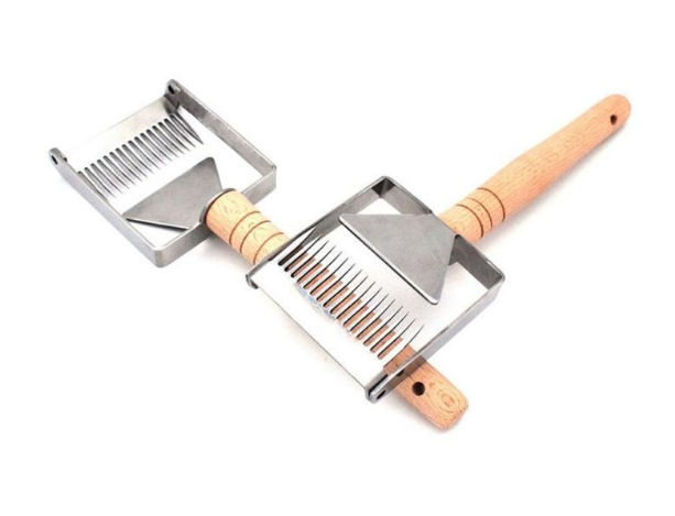 Multi-purpose honey fork fork scraping shovel scraper beehive nest box tool - Image 2