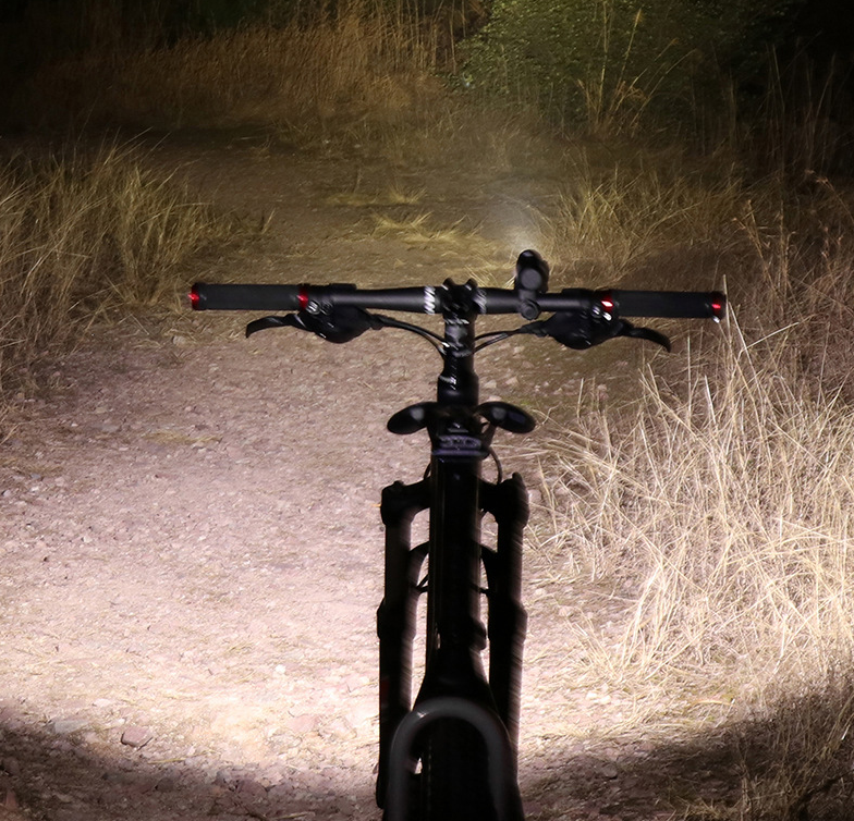 Bicycle light night riding rechargeable flashlight - Image 3