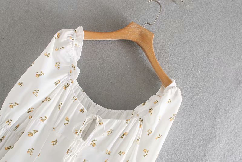 Sexy dress with square neckline - Image 3