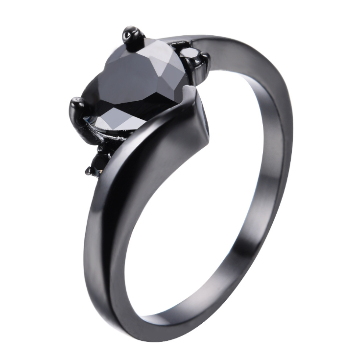 New European and American fashion peach heart three-prong ring set with zircon black gold ring - Image 2