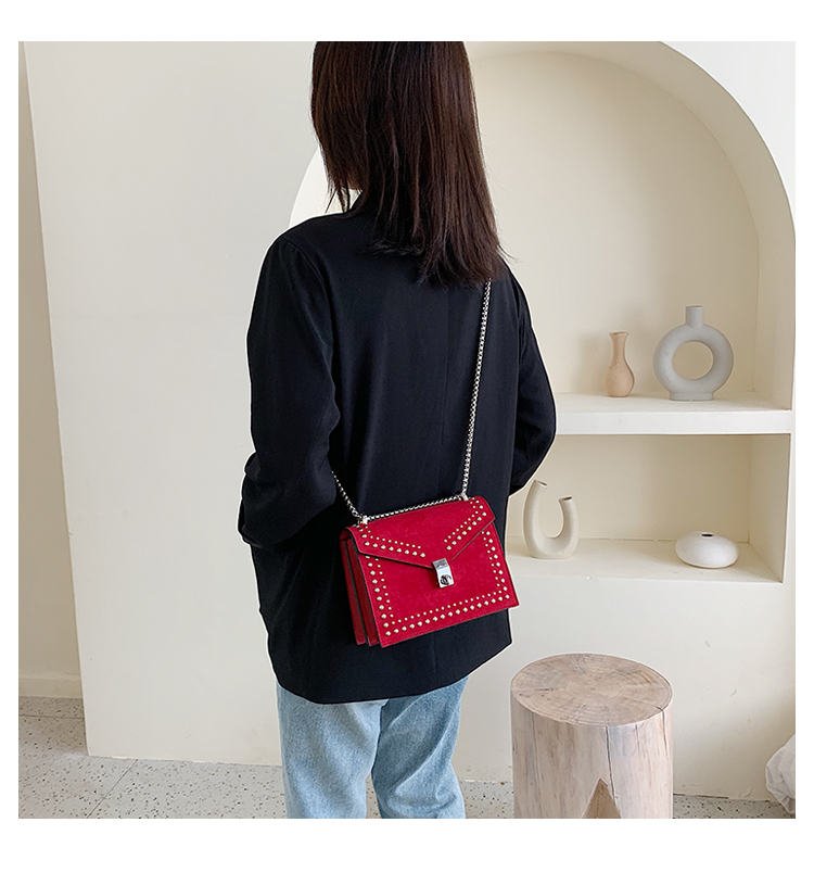 Chain rivet bag - Image 11