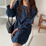 Small Floral Round Neck Slim Lantern Sleeve Pleated Dress