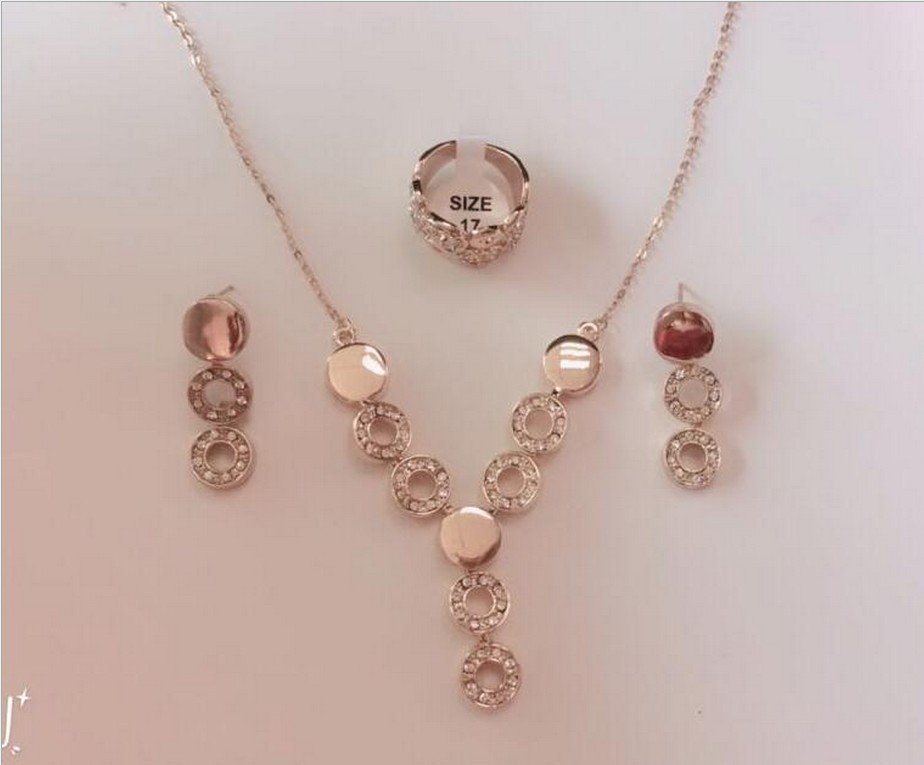 Three-piece set of happiness crystal earrings and ring - Image 3