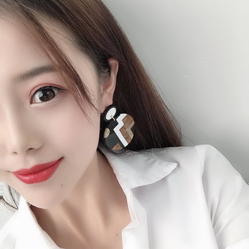 Geometric shape color earrings