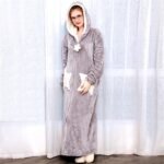 Thick coral fleece bathrobe