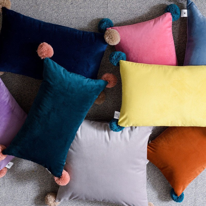 Pure color wool ball pillowcase - Image 2