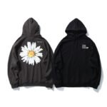 Loose casual sweatshirt with daisy print on back