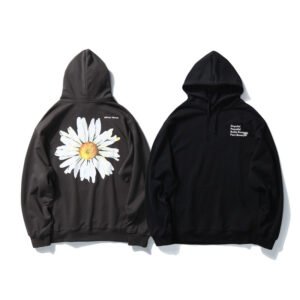 Loose casual sweatshirt with daisy print on back