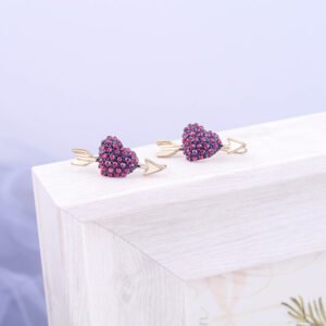 Girl red arrow pierced earrings