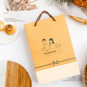 Hand painted egg yolk crisp food packaging box