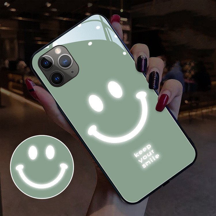 Compatible with Apple , Smiling face to flash mobile phone case - Image 4