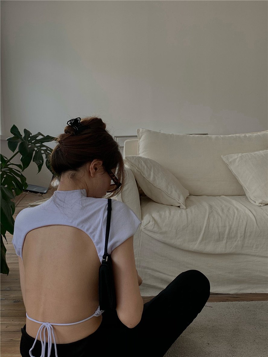 Irregular Backless Short Slim Sexy Hot Girl New White Short-sleeved Top - Image 3