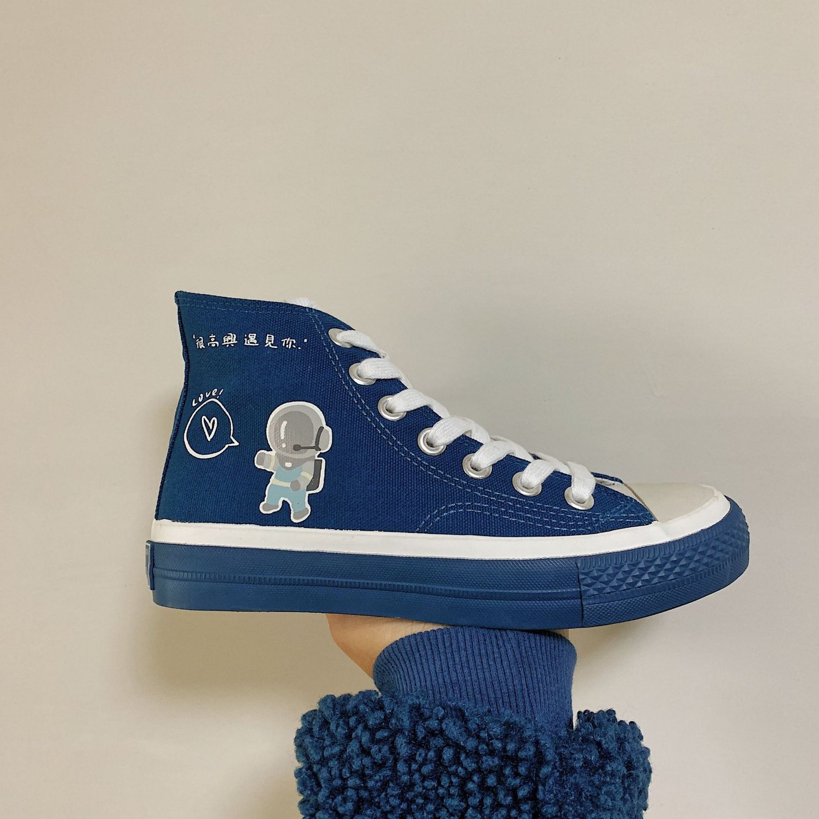 Space walk high-top shoes - Image 2
