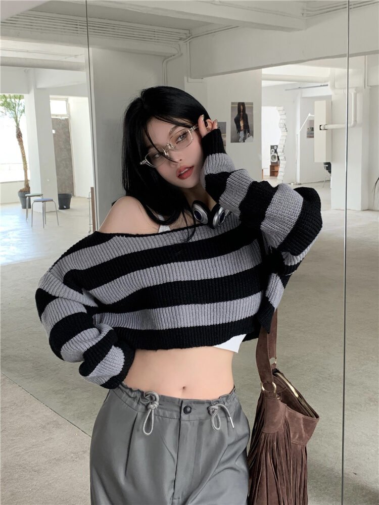 Women's Retro Off-the-shoulder Short Striped Sweater - Image 14