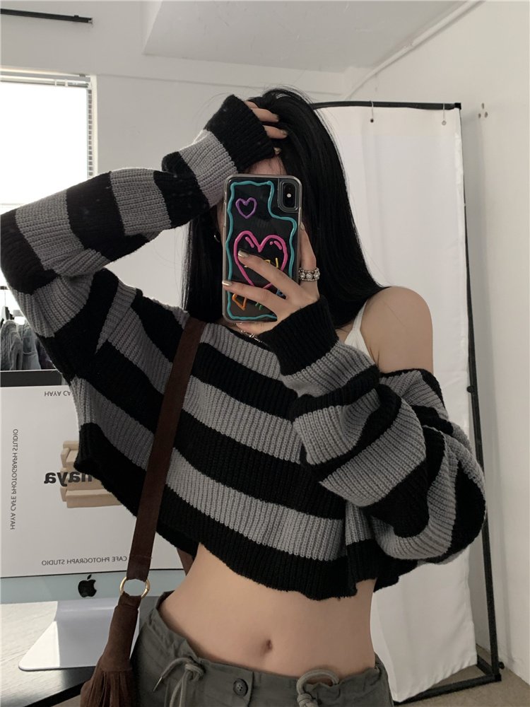 Women's Retro Off-the-shoulder Short Striped Sweater - Image 15