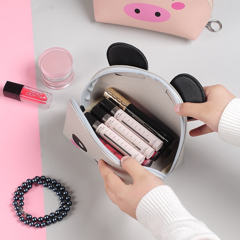 Girl's heart wash makeup bag - Image 2