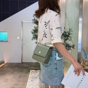 Single Shoulder Messenger Bag high quality chain small square bag