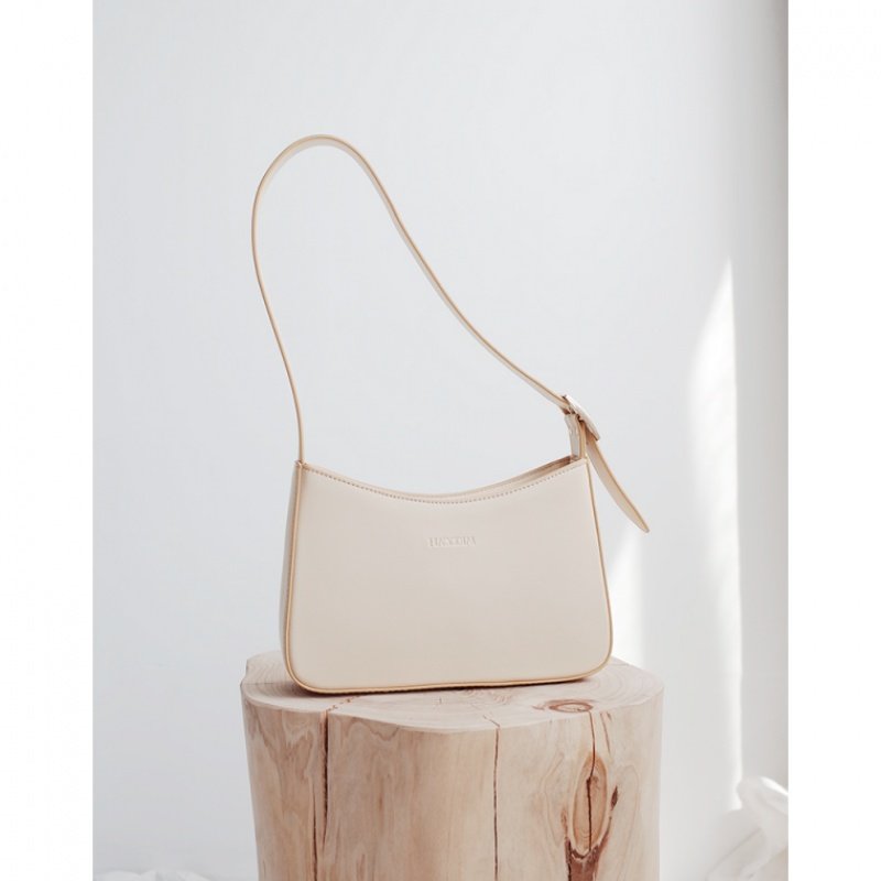 Crescent bag single shoulder stick bag