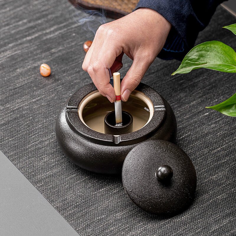 Chinese Style Retro Household Ashtray With Lid Windproof - Image 4