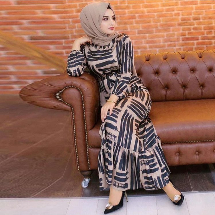 The European And American Fashion Printing Super Long Tunic - Image 3