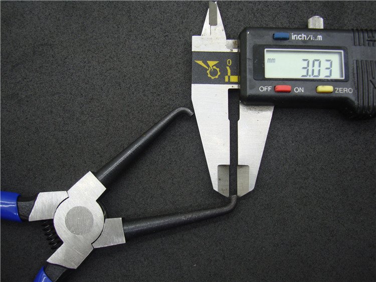 Caliper tubing pliers