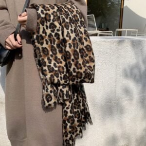 Fashion Retro 100-banded Leopard Scarf Women''s Korean version of Warm Neck Shawl