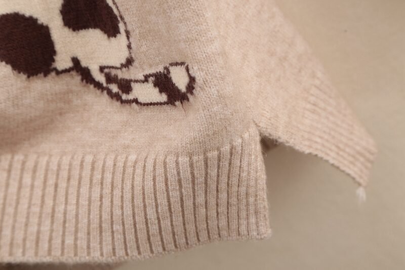 Round neck fall/winter pullover sweater - Image 5