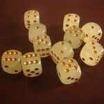 New 16MM Rounded Gold Point Luminous Dice