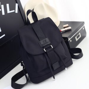 Square buckle nylon backpack