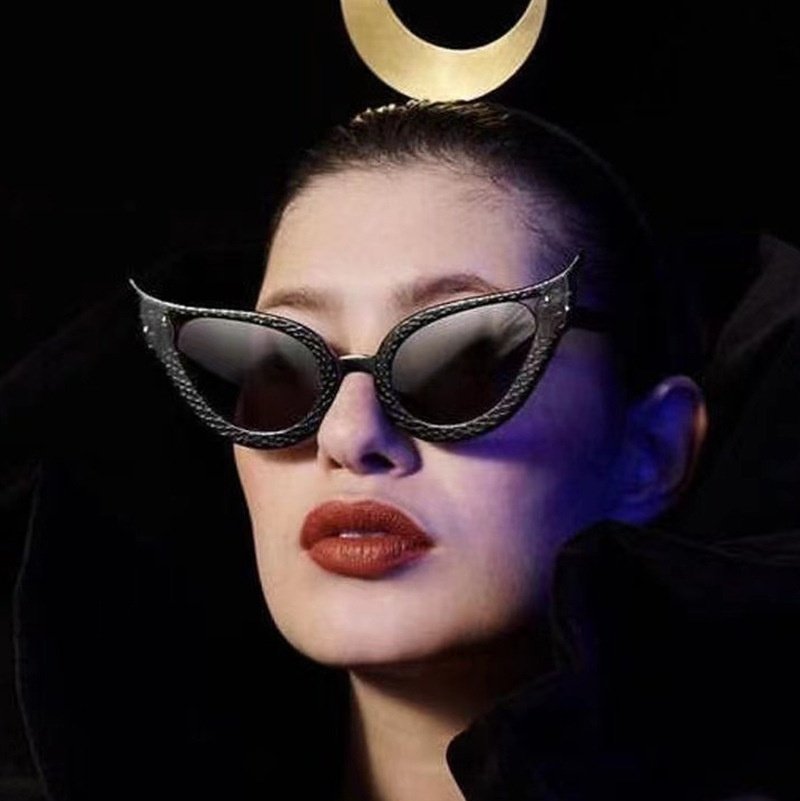 Personalized Sunglasses Funny Hot Girl Snake-shaped Women - Image 10