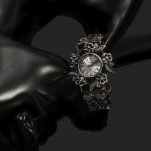 Embossed flower quartz watch