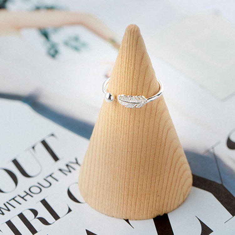 Women's Lovely Leaf-shaped Sterling Silver Ring - Image 6