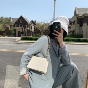 Versatile women's One Shoulder Messenger Bag