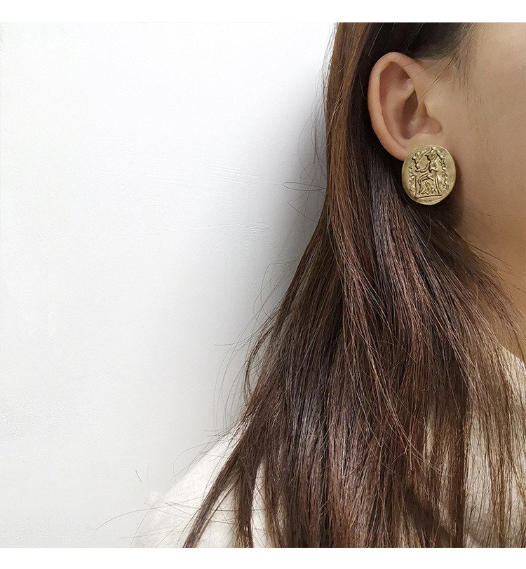 Minimalist retro portrait earrings - Image 4