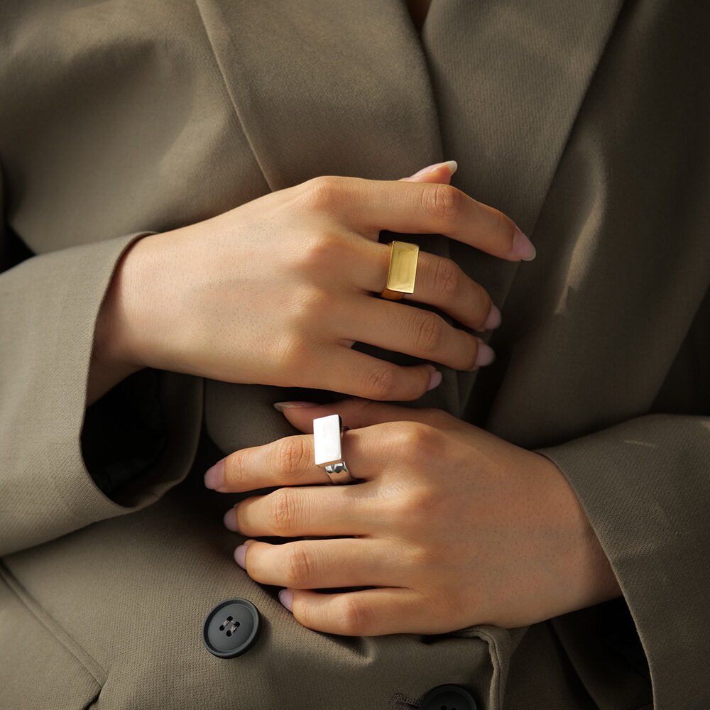 Women's 18K Gold Stainless Steel Long Block Ring - Image 8