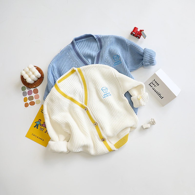 Children's sweater coat - Image 3