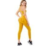 Two-piece yoga suit with pockets