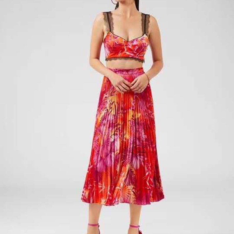 Holiday Style Halter Vest + Printed High-Waisted Pleated Skirt